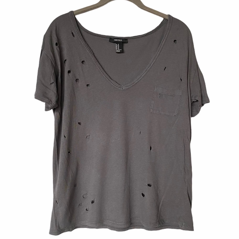 🔵 3/ $15 - Forever 21 Gray Distressed Tee Shirt